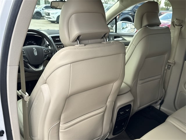 Thumbnail: 2019 Lincoln MKC - 20
