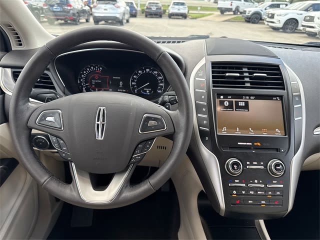 Thumbnail: 2019 Lincoln MKC - 13