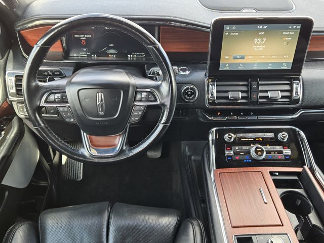 Thumbnail: 2021 Lincoln Navigator - 14