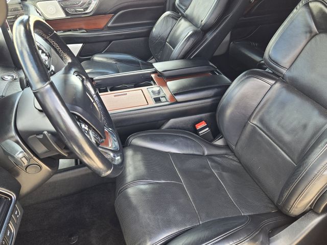 Thumbnail: 2021 Lincoln Navigator - 11