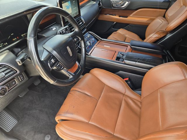 Thumbnail: 2018 Lincoln Navigator L - 11