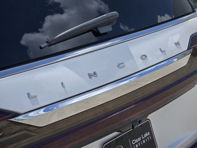 Thumbnail: 2018 Lincoln Navigator L - 7