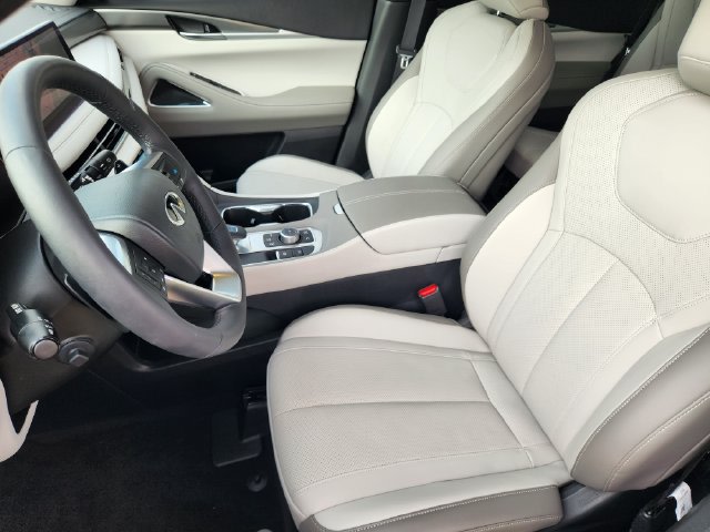 Thumbnail: 2027 INFINITI QX60 - 11