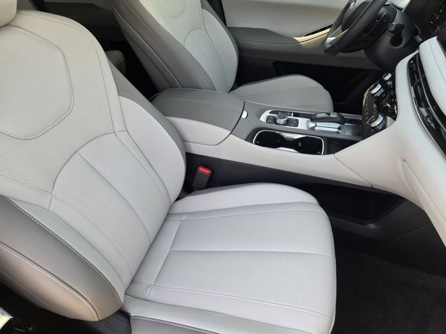 Thumbnail: 2027 INFINITI QX60 - 19