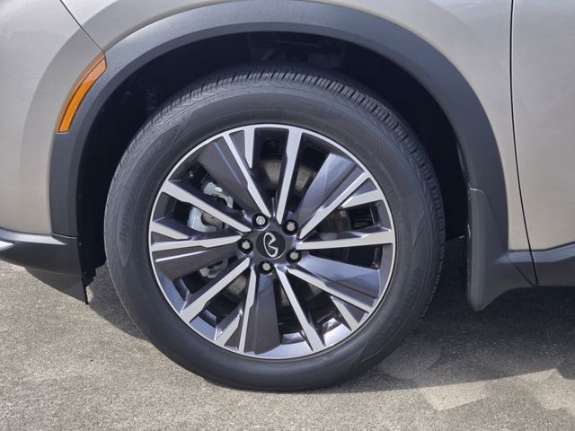 Thumbnail: 2027 INFINITI QX60 - 6