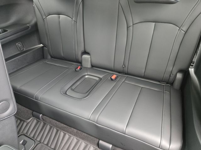 Thumbnail: 2027 INFINITI QX60 - 18