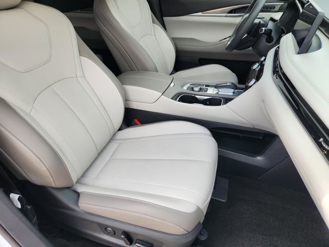 Thumbnail: 2026 INFINITI QX60 - 12