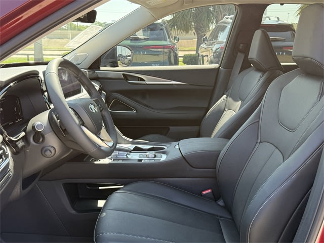 Thumbnail: 2026 INFINITI QX60 - 10