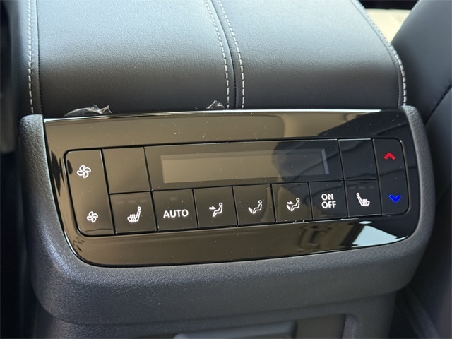 Thumbnail: 2026 INFINITI QX60 - 23