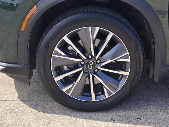 Thumbnail: 2026 INFINITI QX60 - 8