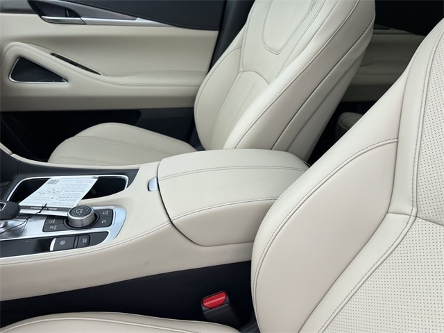 2025 INFINITI QX60 Luxe 12