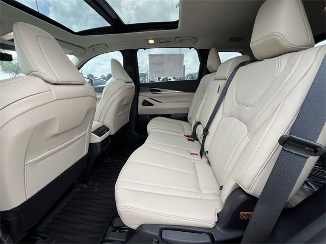 2025 INFINITI QX60 Luxe 13