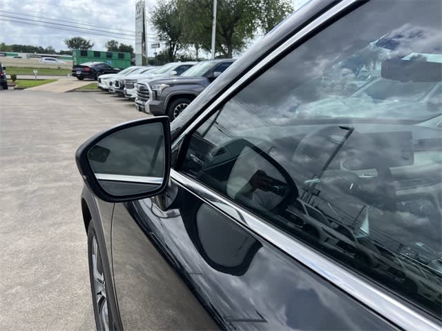 2025 INFINITI QX60 Luxe 7