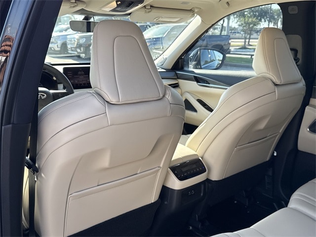 Thumbnail: 2025 INFINITI QX60 - 21