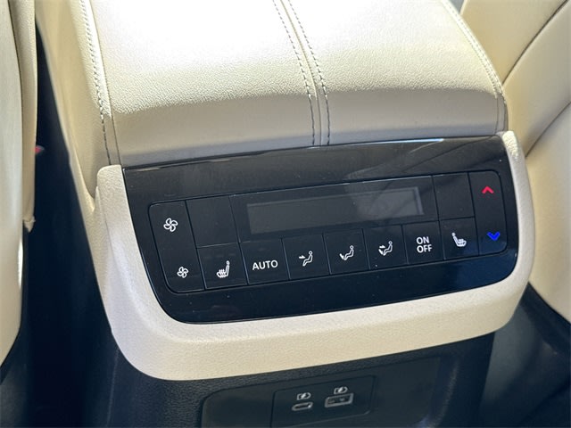 Thumbnail: 2025 INFINITI QX60 - 23