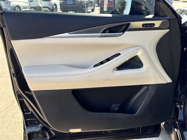 Thumbnail: 2025 INFINITI QX60 - 19