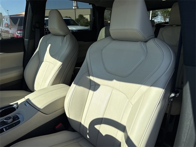 Thumbnail: 2025 INFINITI QX60 - 11