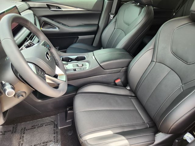 Thumbnail: 2026 INFINITI QX60 - 20