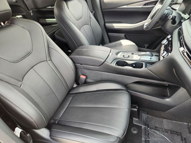 Thumbnail: 2026 INFINITI QX60 - 12