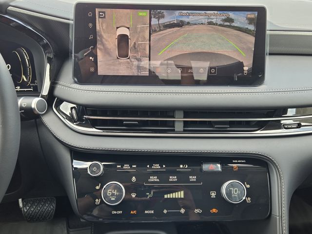 Thumbnail: 2026 INFINITI QX60 - 14