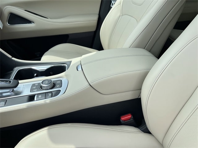 2025 INFINITI QX60 Luxe 12