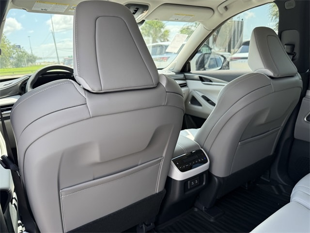 Thumbnail: 2026 INFINITI QX60 - 21