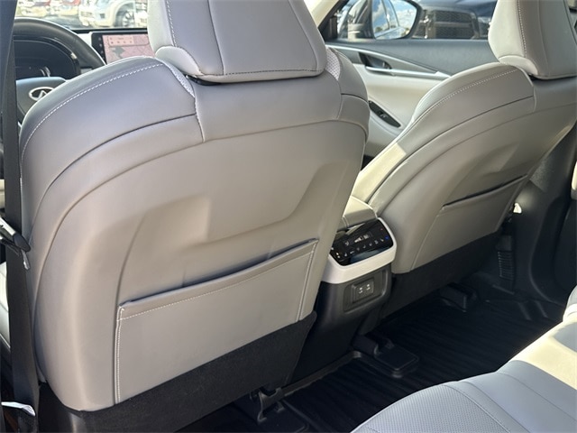 Thumbnail: 2026 INFINITI QX60 - 22