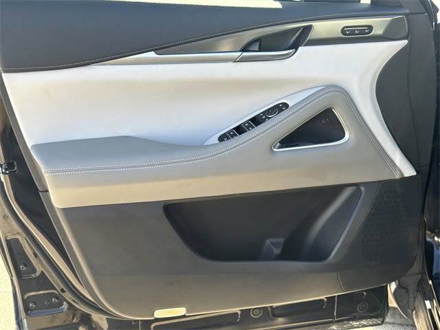 Thumbnail: 2026 INFINITI QX60 - 19