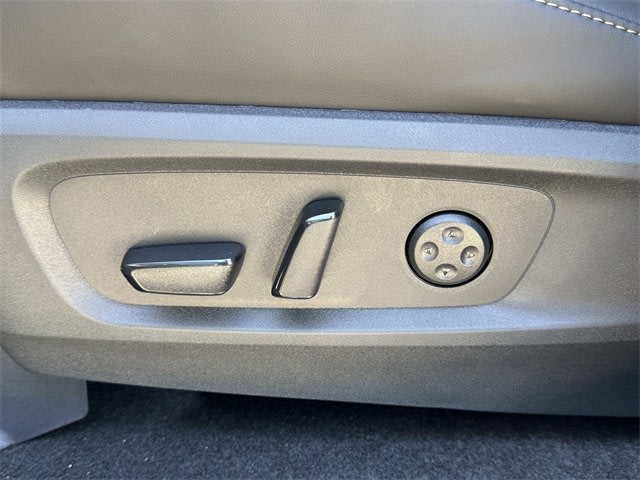 Thumbnail: 2026 INFINITI QX60 - 21