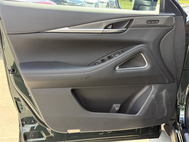 Thumbnail: 2026 INFINITI QX60 - 18