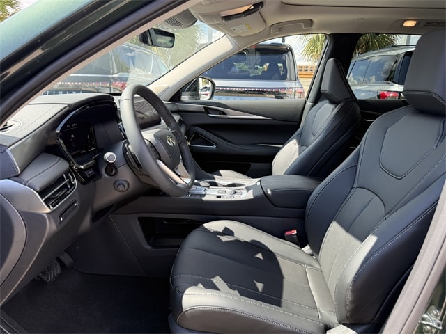 Thumbnail: 2026 INFINITI QX60 - 10