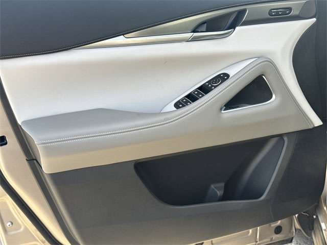 Thumbnail: 2026 INFINITI QX60 - 19