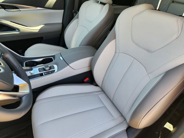 Thumbnail: 2026 INFINITI QX60 - 12