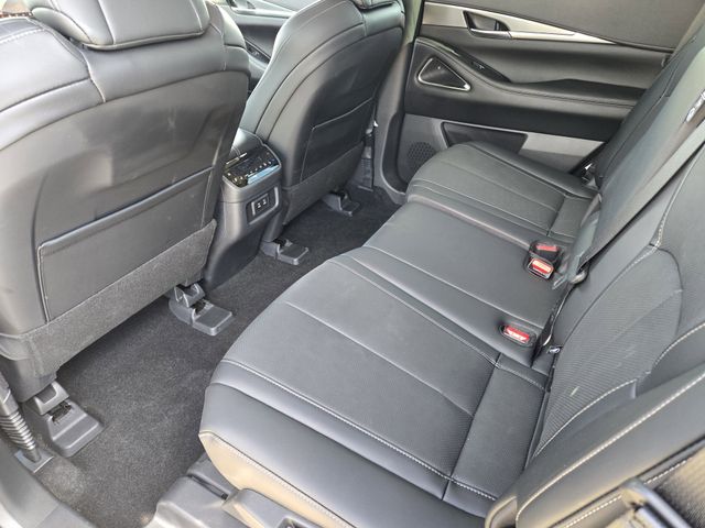 Thumbnail: 2026 INFINITI QX60 - 13