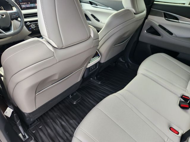 Thumbnail: 2026 INFINITI QX60 - 13