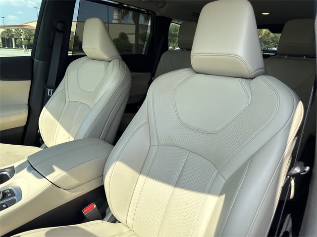 Thumbnail: 2025 INFINITI QX60 - 11