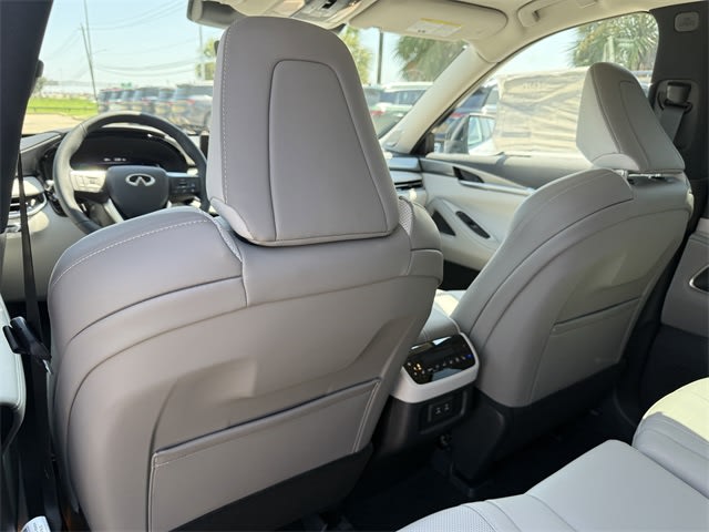 Thumbnail: 2026 INFINITI QX60 - 22