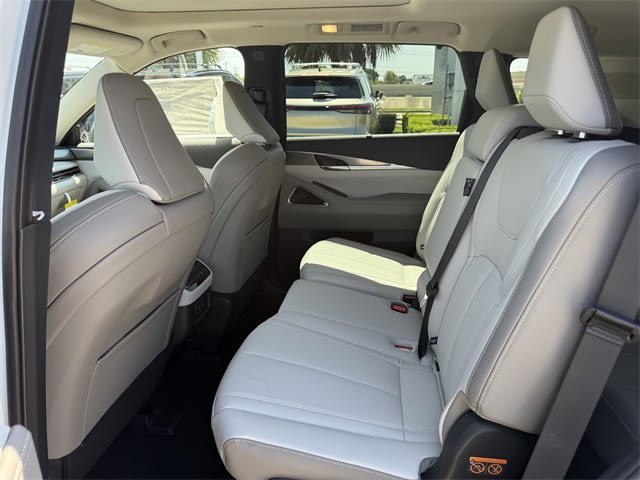 Thumbnail: 2026 INFINITI QX60 - 12