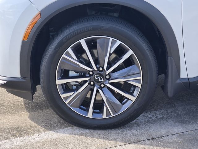 Thumbnail: 2026 INFINITI QX60 - 8
