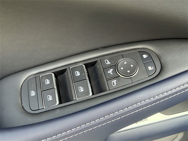 Thumbnail: 2026 INFINITI QX60 - 19