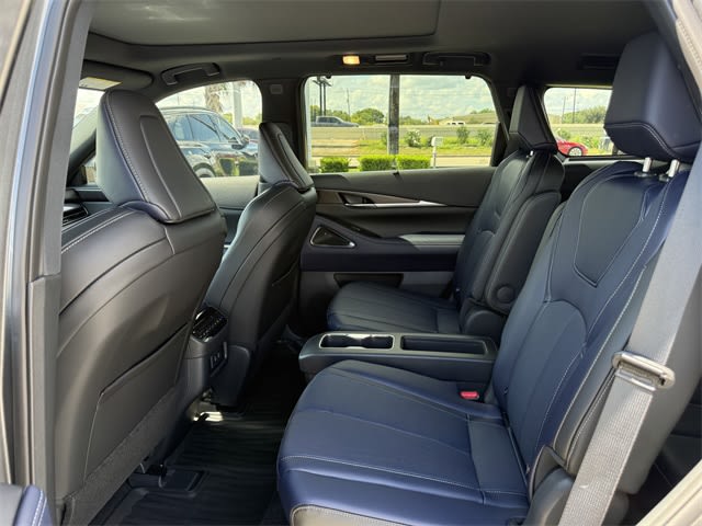 Thumbnail: 2026 INFINITI QX60 - 12