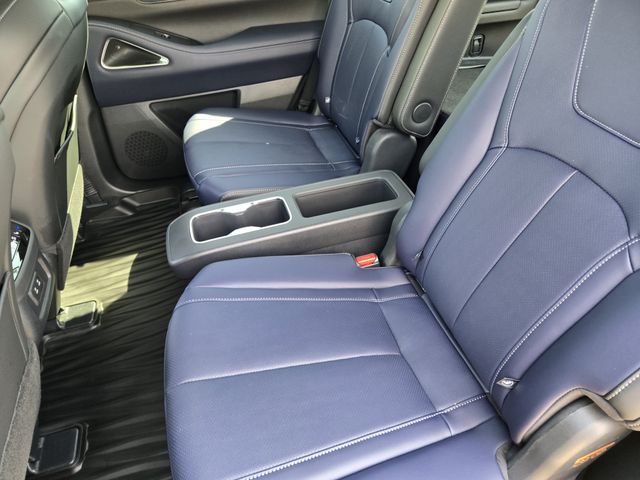 Thumbnail: 2026 INFINITI QX60 - 18