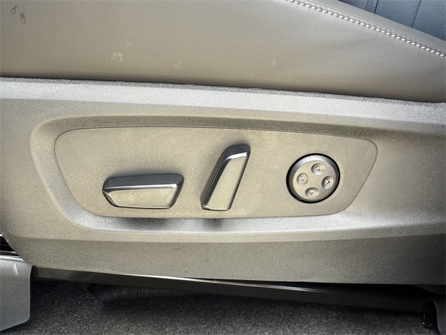 Thumbnail: 2026 INFINITI QX60 - 27