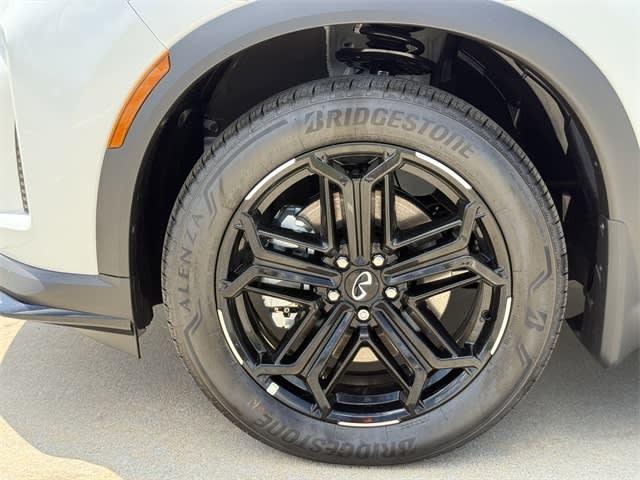 Thumbnail: 2026 INFINITI QX60 - 8