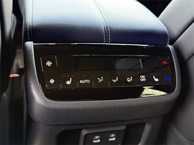 Thumbnail: 2026 INFINITI QX60 - 21