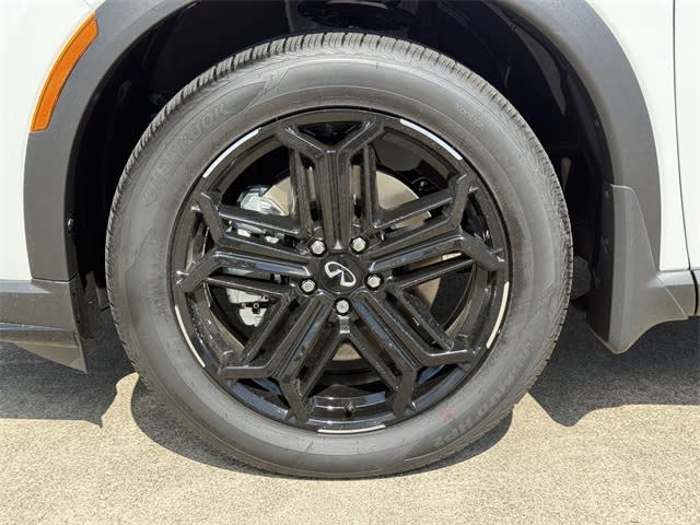 Thumbnail: 2026 INFINITI QX60 - 8