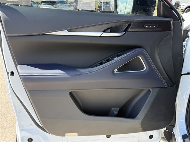 Thumbnail: 2026 INFINITI QX60 - 17