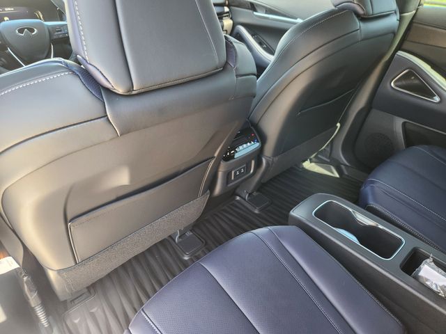 Thumbnail: 2026 INFINITI QX60 - 13