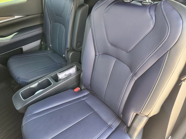 Thumbnail: 2026 INFINITI QX60 - 12