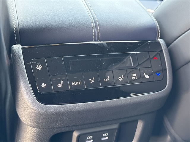 Thumbnail: 2026 INFINITI QX60 - 23